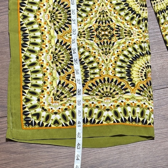 🔥🔥🔥Rose & Olive Vibrant Geometric Pants in Green and Orange Size: Small🔥🔥🔥 - Picture 7 of 9